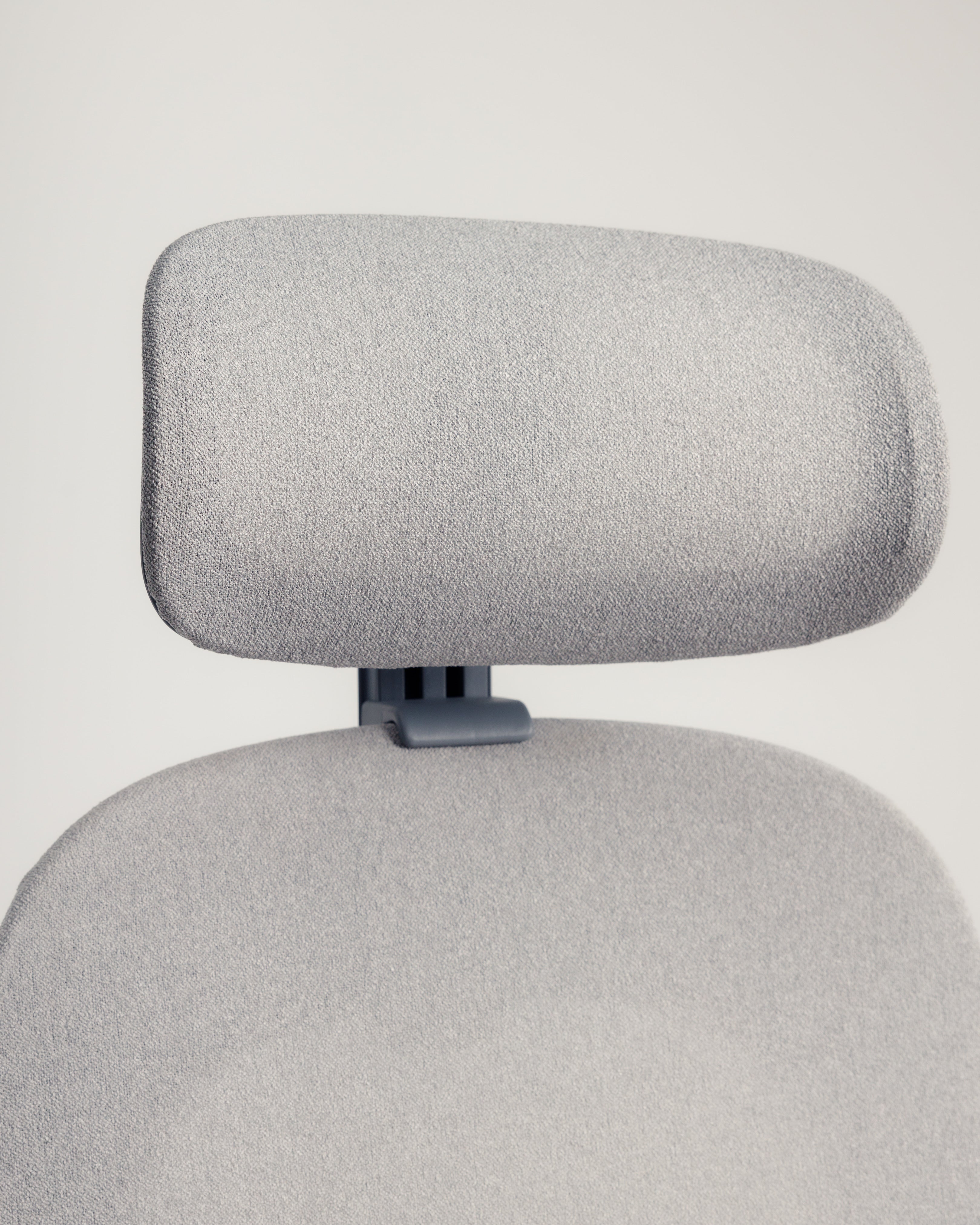 Grey Aura Ergonomic Chair Wasilaah
