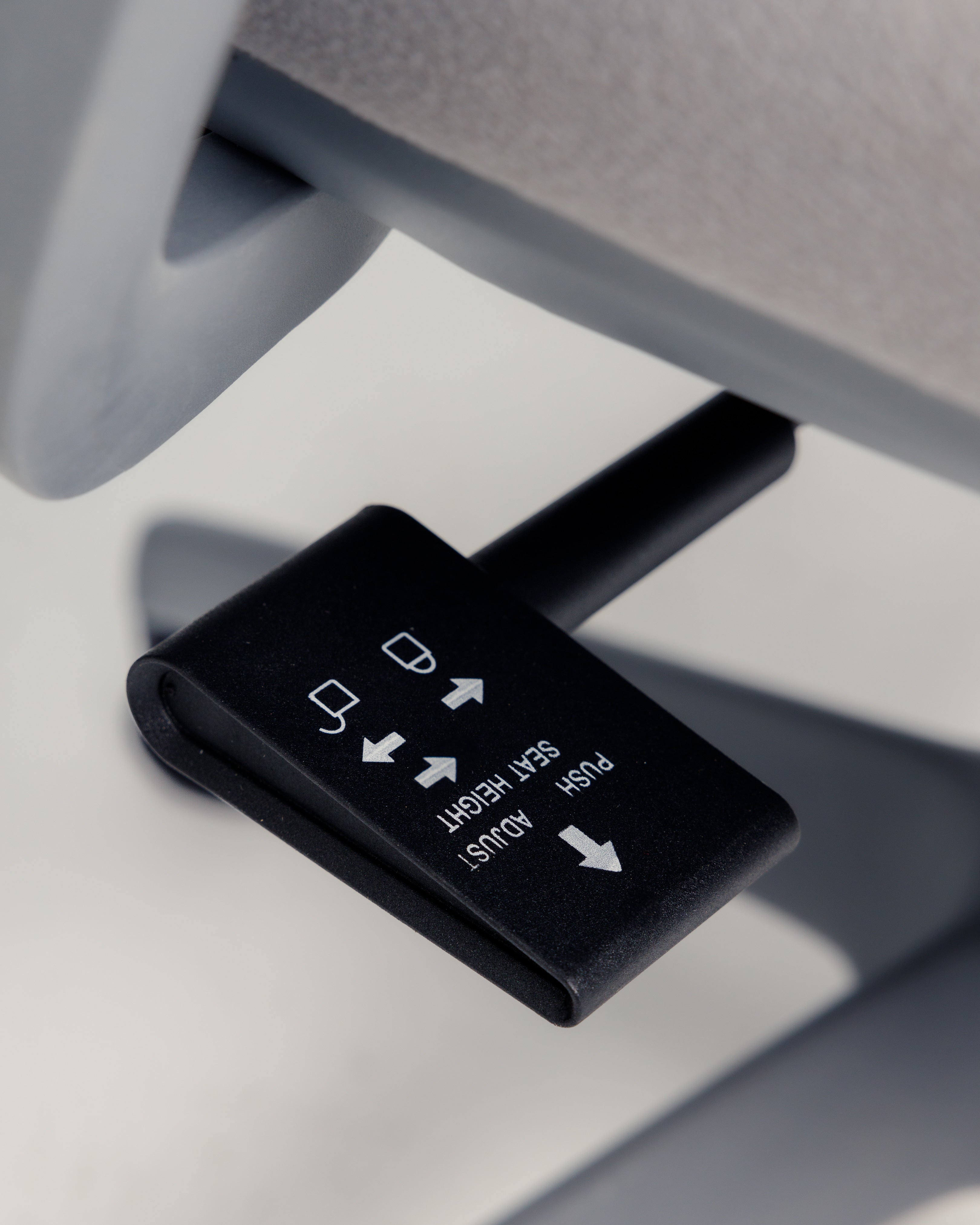 Grey Aura Ergonomic Chair Wasilaah