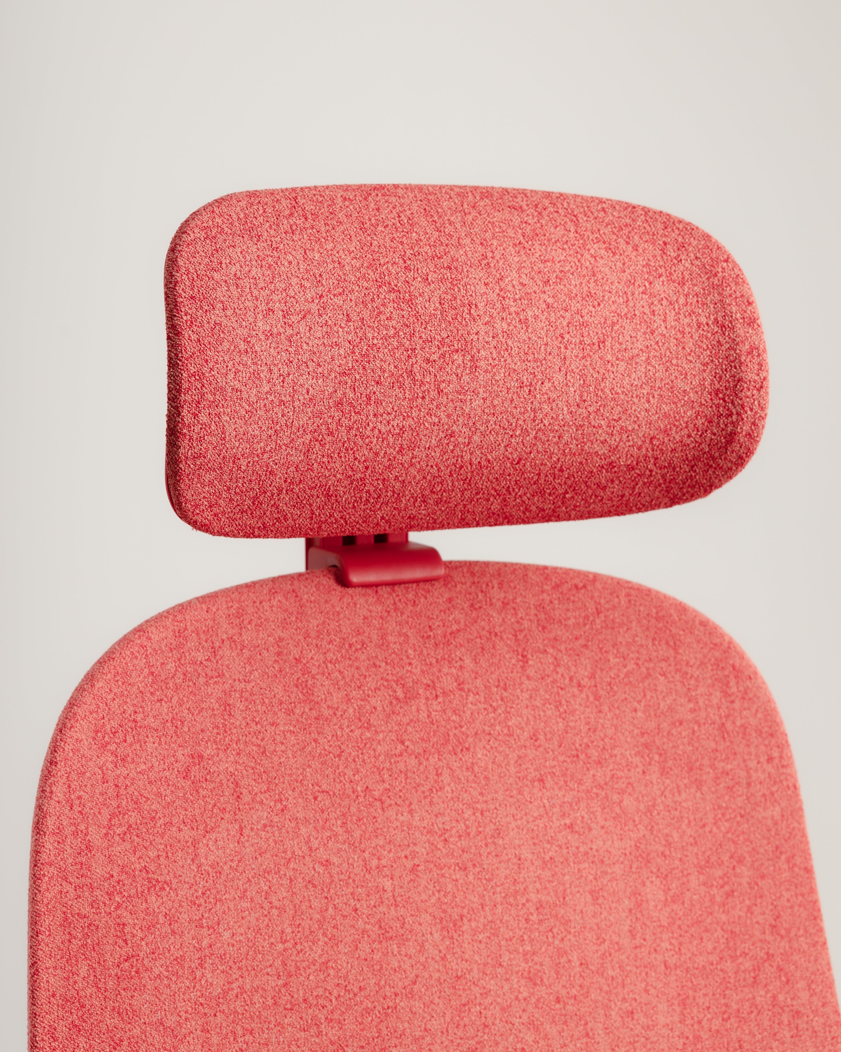 Red Aura Ergonomic Chair Wasilaah