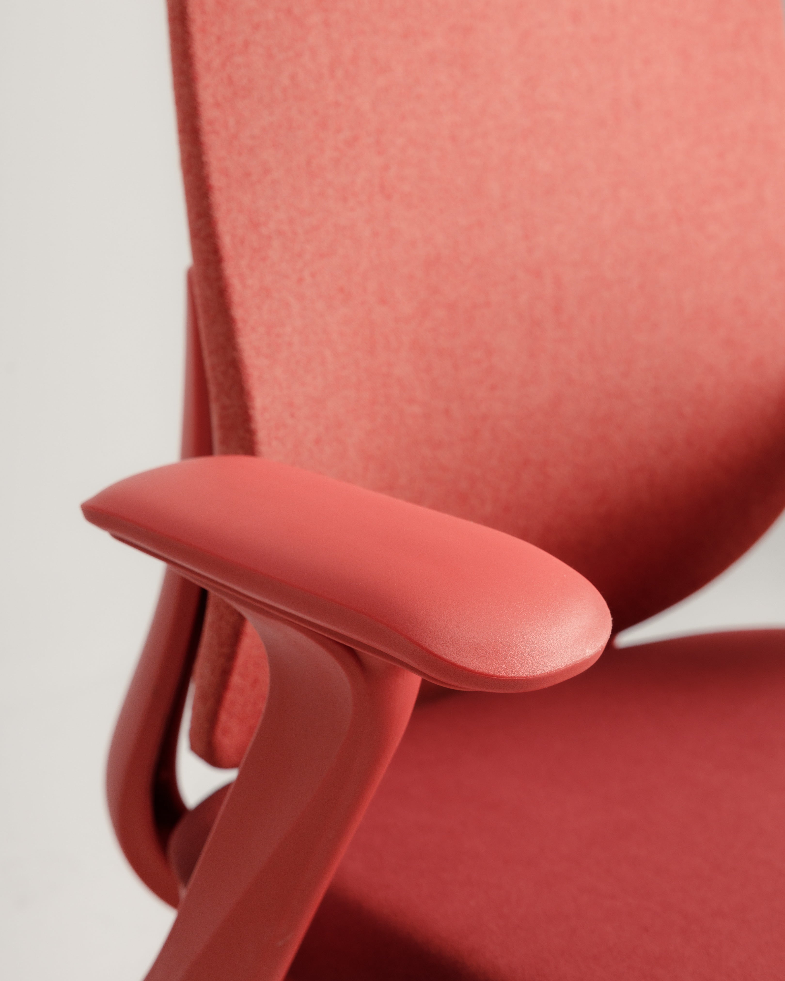 Red Aura Ergonomic Chair Wasilaah