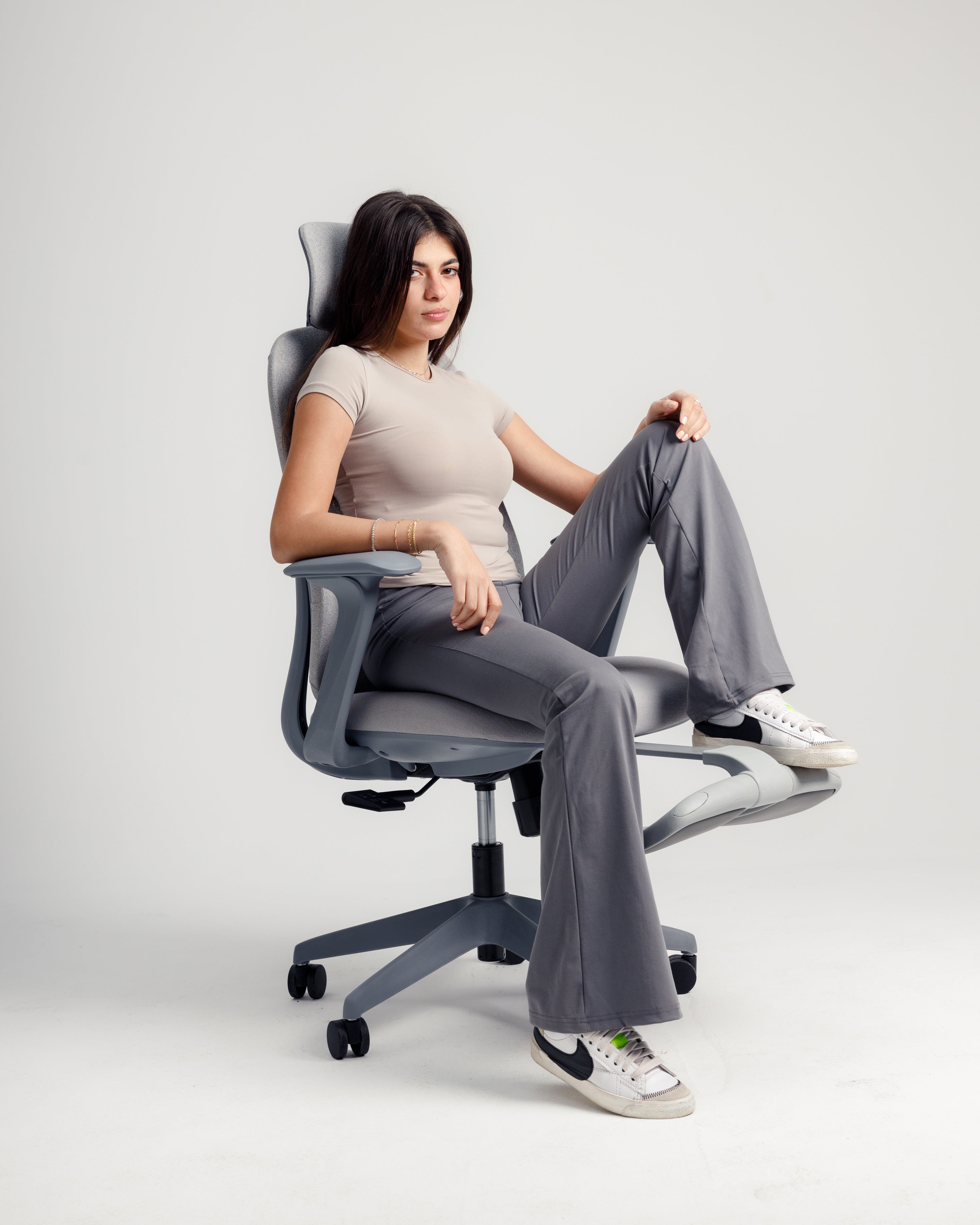 Grey Aura Ergonomic Chair with foot rest