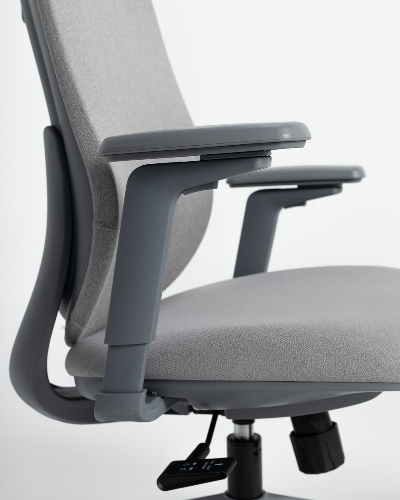 Grey Aura Ergonomic chair Wasilaah