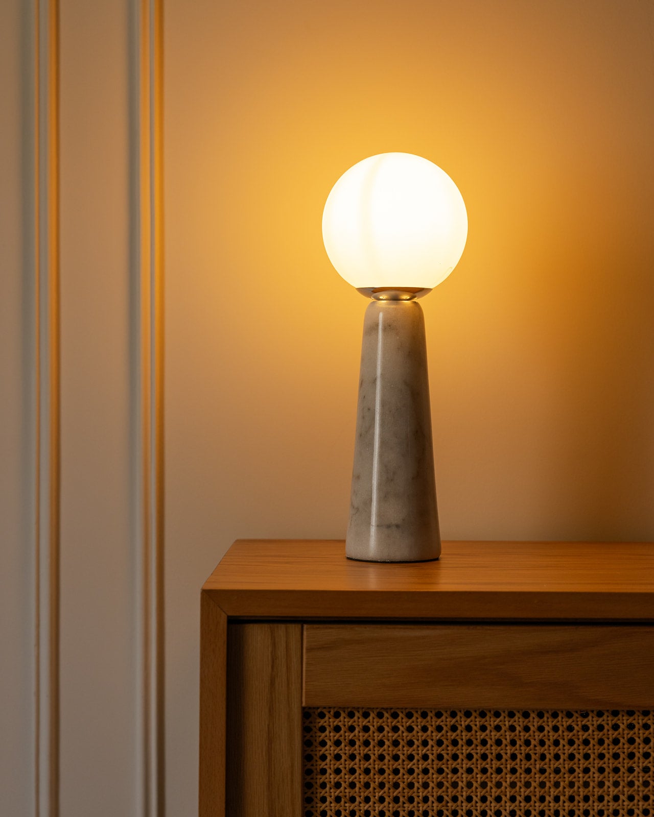 IVORY MARBLE TABLE LAMP