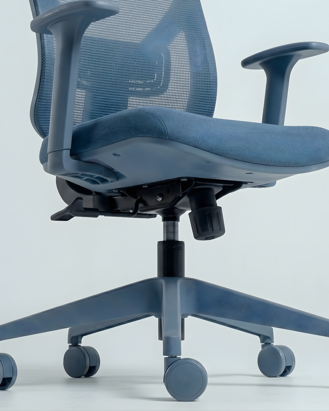 height adjustable blue office chair