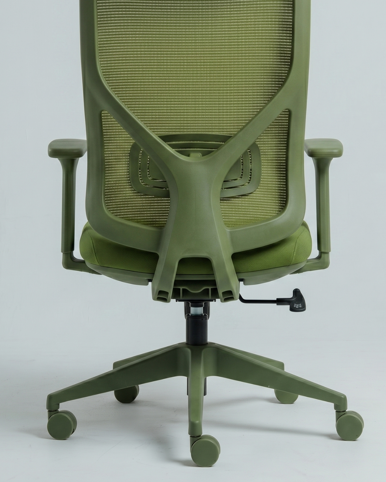 Height adjustable office chair