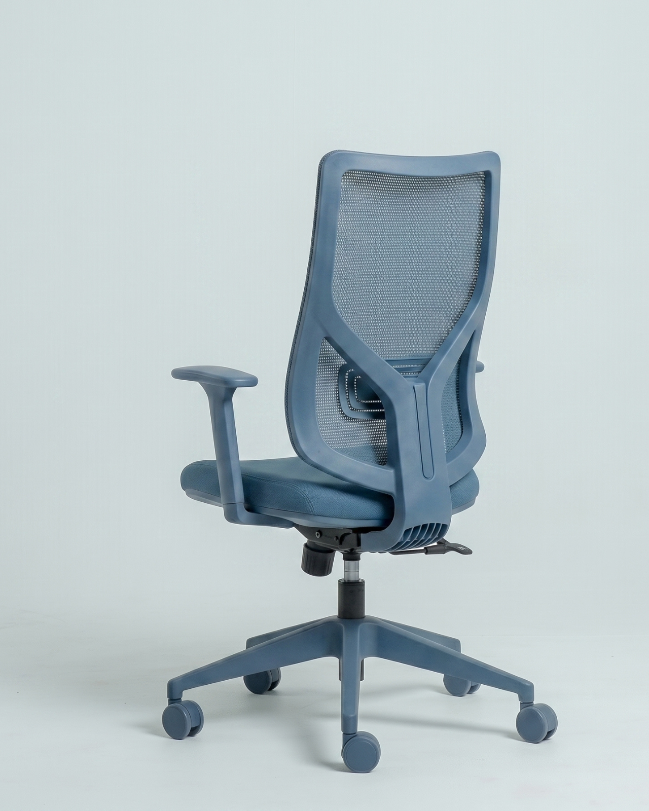 affordable office chair UAE